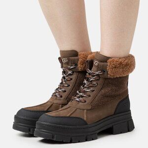 UGG Ashton Addie Tipped Boots Leather Sheepskin Booties Dark Earth Brown Size 8